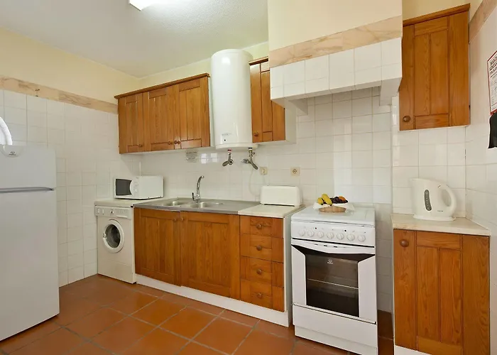 Cheerfulway Alba Hotel apartamentowy 3*