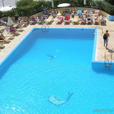 Cheerfulway Alba Apartmanhotel